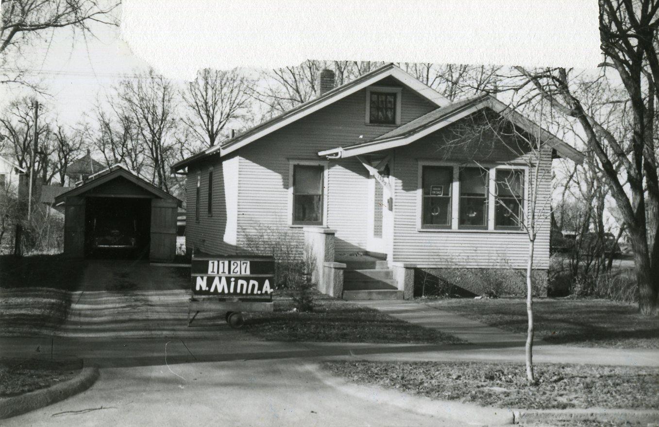 Photo of Harvey and LaBerta Bentley's residence in Sioux Falls